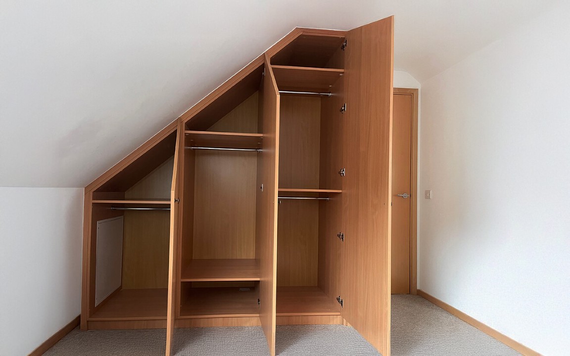 Home Renovation Edinburgh | DC Renovation | Built In Wardrobe