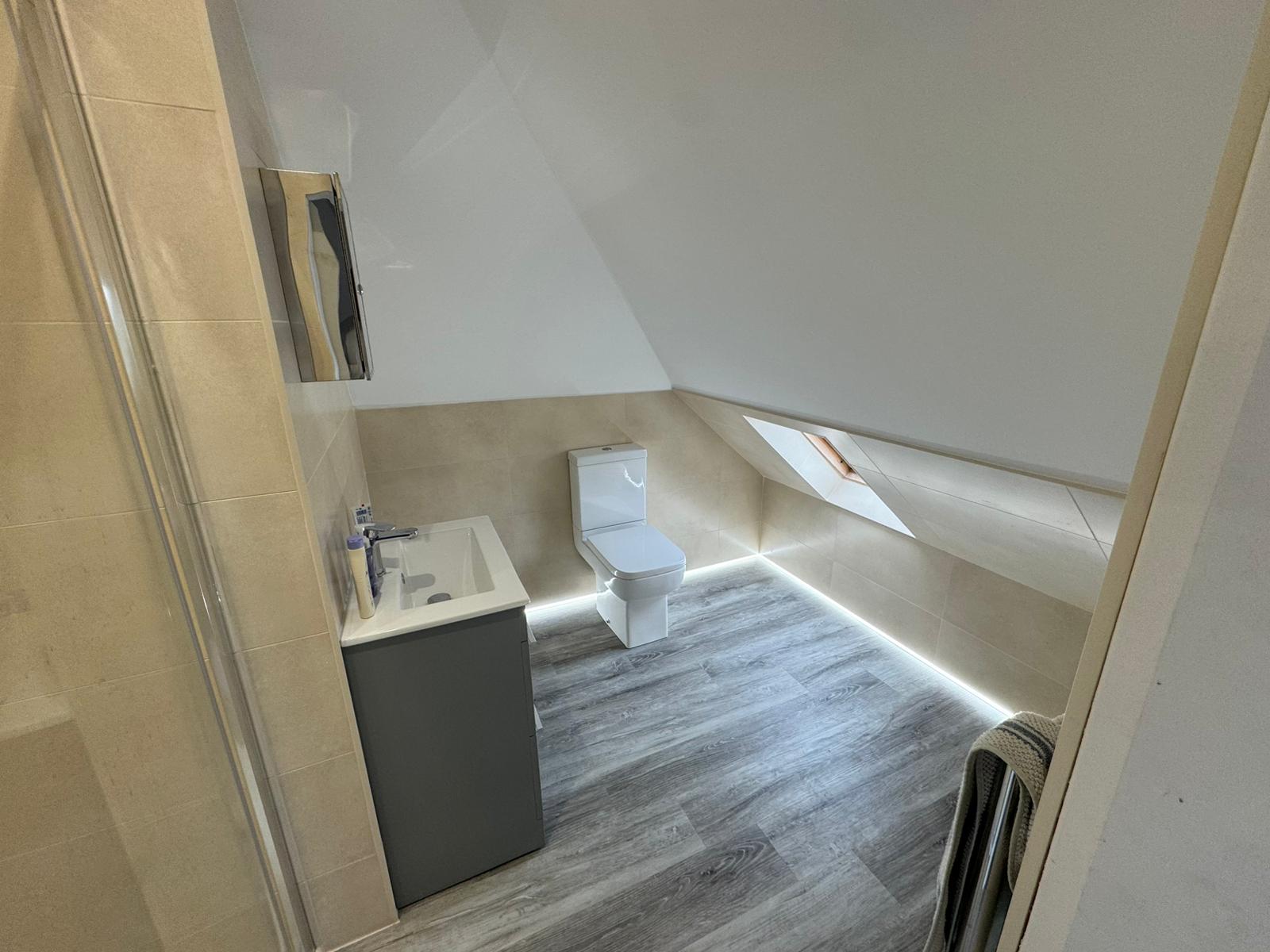 Home Renovation Edinburgh | DC Renovation | Built In Wardrobe
